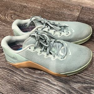 Size  8.5- Mens Nike Metcon 5 Jade Horizon Green Training Shoes